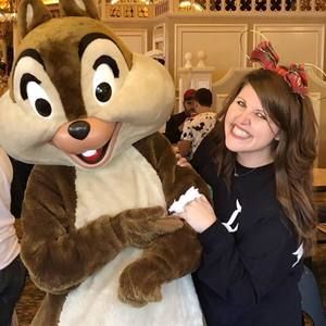 Meet your Posher, Stephanie